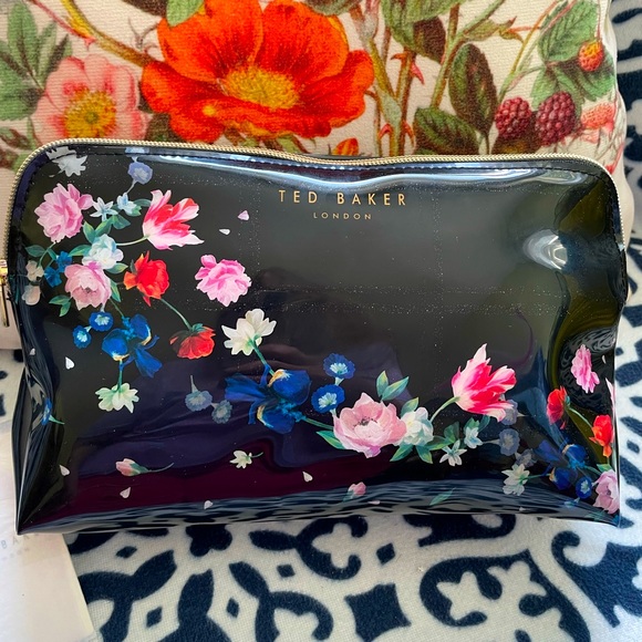 Ted Baker London Handbags - NWT Ted Baker Emiy sandalwood floral toiletry bag in black